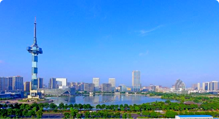 盐城城南新区新河街道 新河街道环境比较复杂，火灾隐患较大，新河商业街最近几年就发生了多起火灾。城南新区新河街道联合盐城市消防支队，在整个街道重点商户、群租房、养